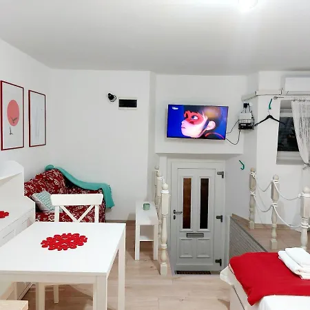 Apartman Sha La La: Historic Castle-side With Modern Amenities Bakar