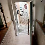 Sha La La - Charming, Unique In A Historic Building Next To A Castle, Wifi, Smart Tv, Washer-dryer Апартаменты Бакар