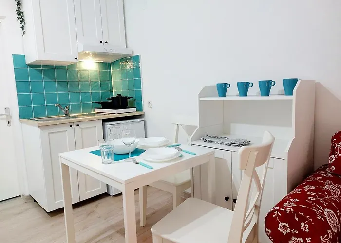 Sha La La - Charming, Unique In A Historic Building Next To A Castle, Wifi, Smart Tv, Washer-dryer