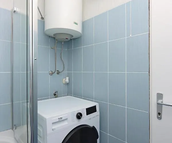 Sha La La - Charming, Unique In A Historic Building Next To A Castle, Wifi, Smart Tv, Washer-dryer