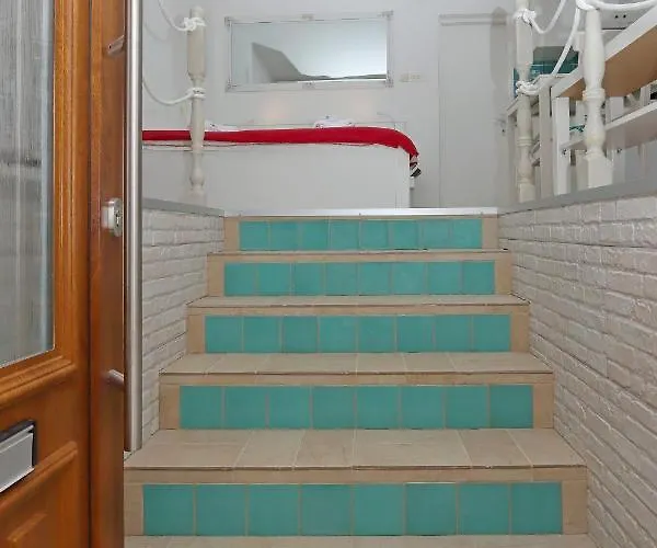 Sha La La - Charming, Unique In A Historic Building Next To A Castle, Wifi, Smart Tv, Washer-dryer Διαμέρισμα Bakar